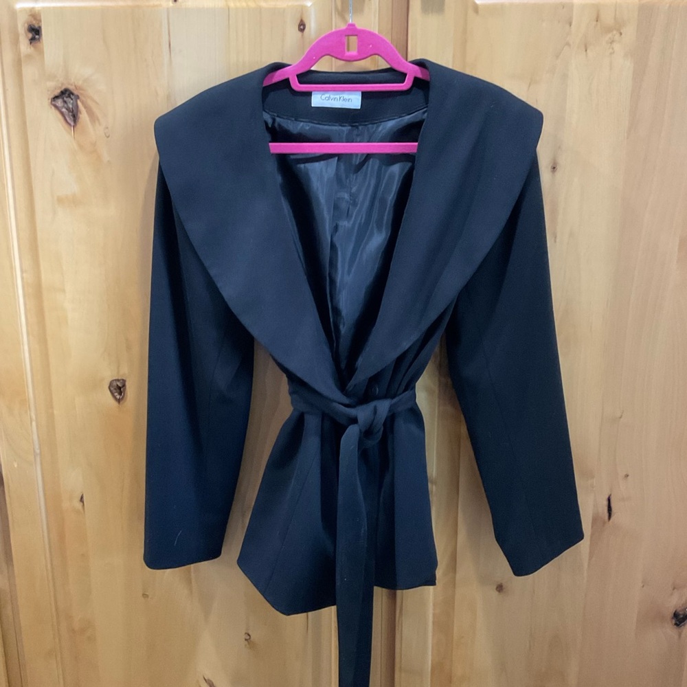 Calvin Klein Black Blazer with Wide Lapel and Tie Belt